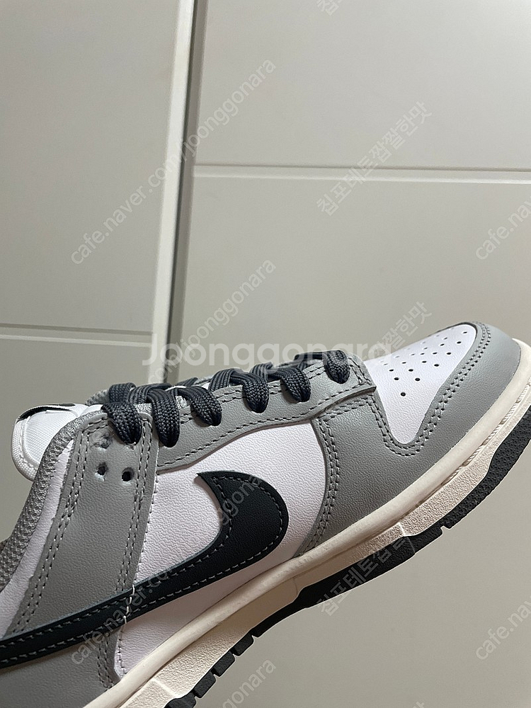 나이키 스모크그레이 230 팝니다--1