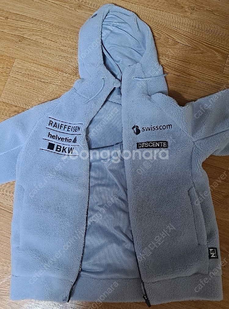 데상트 플리스 스위스스키팀 m사이즈 완전새거--1