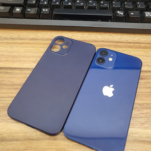 아이폰12미니 미국판 블루 256GB 배터리84% 상태좋은 중고42만팝니다.