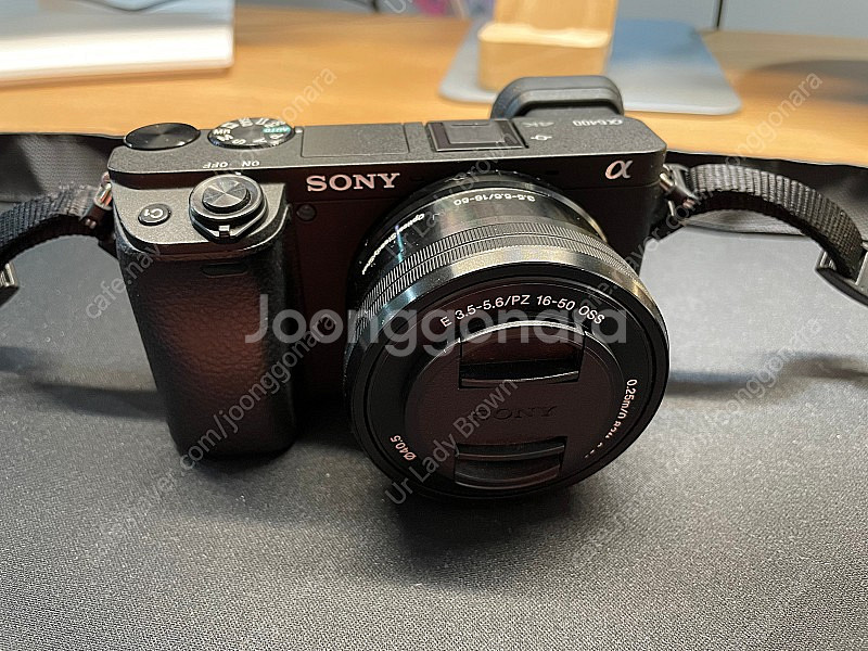 소니 알파 A6400 (16-50mm 번들 렌즈 포함)--1