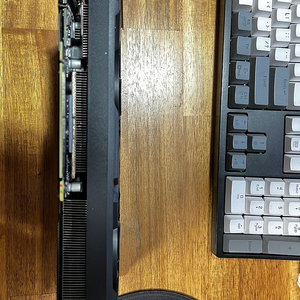 갤럭시 GALAX 지포스 RTX 3060 Ti D6 8GB LHR 팝니다.