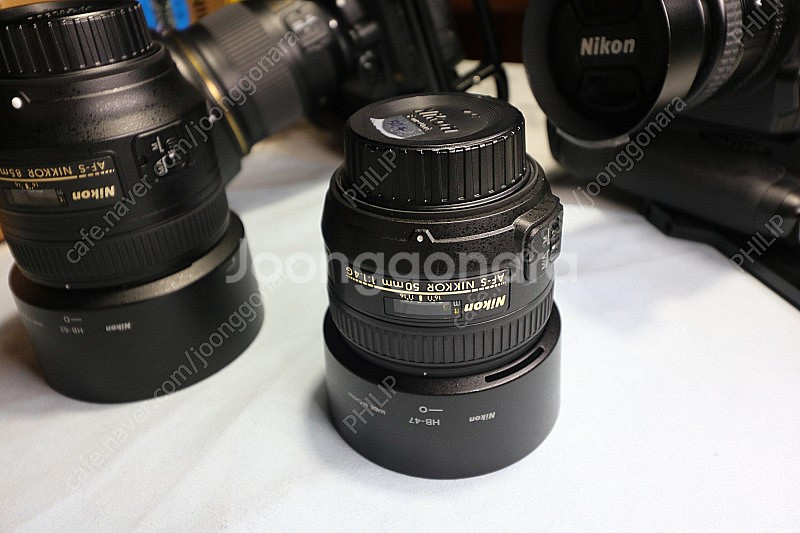 니콘 50mm(50.4g), 85mm(85.8g) 렌즈...--2