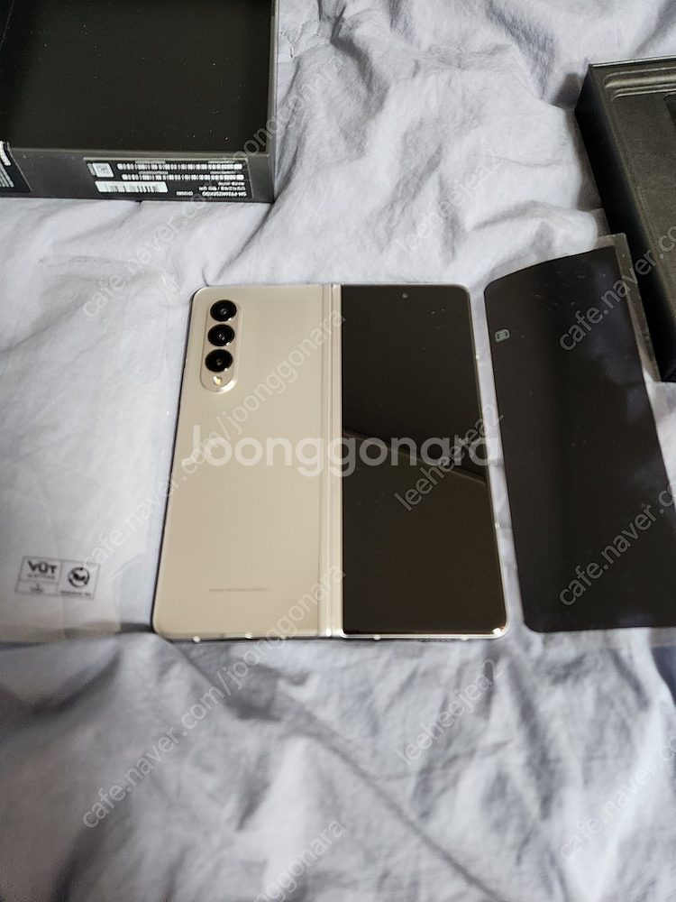 팝니다)갤럭시 Z폴드3 512GB(사진첨부합니다)--4
