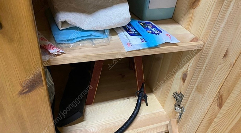 소나무 원목 수납장 주방부페장 이미지