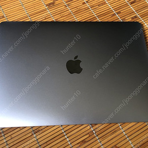 맥북프로 13인치 256GB MPXT2KH/A 스페이스 그레이 풀박스 팝니다. (버바팀 USB 허브 포함) (가격인하)