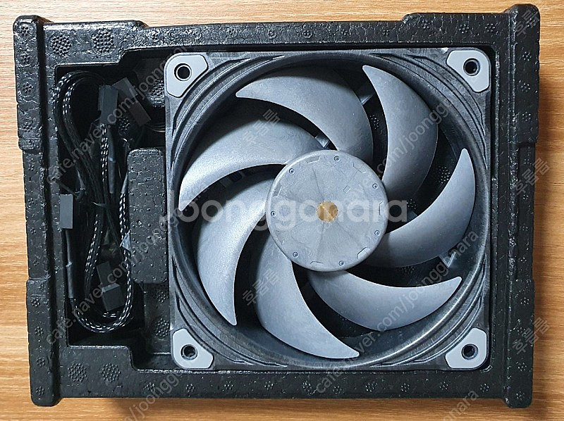 Phanteks T30 팬--0