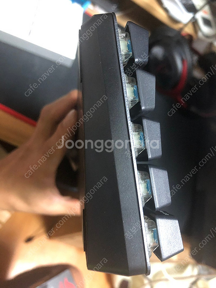 asus rog 팔치온 무선 키보드--3
