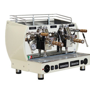GA 알티아 우드 2그룹 반자동 에스프레소 머신 업소용 커피머신