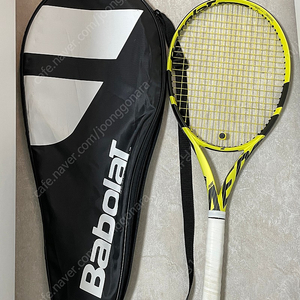 바볼랏 테니스라켓 퓨어 애로우 270 g 새제품급 판매합니다.