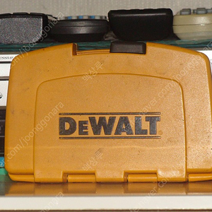 DEWALT 스크류 마그네틱 너트드라이버