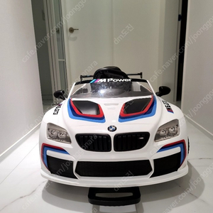 새제품 bmw m6 gt3 전동차 반값에 판매합니다^^