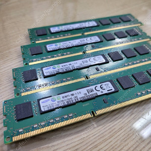 삼성 PC3 12800U 8기가 4개 총32기가