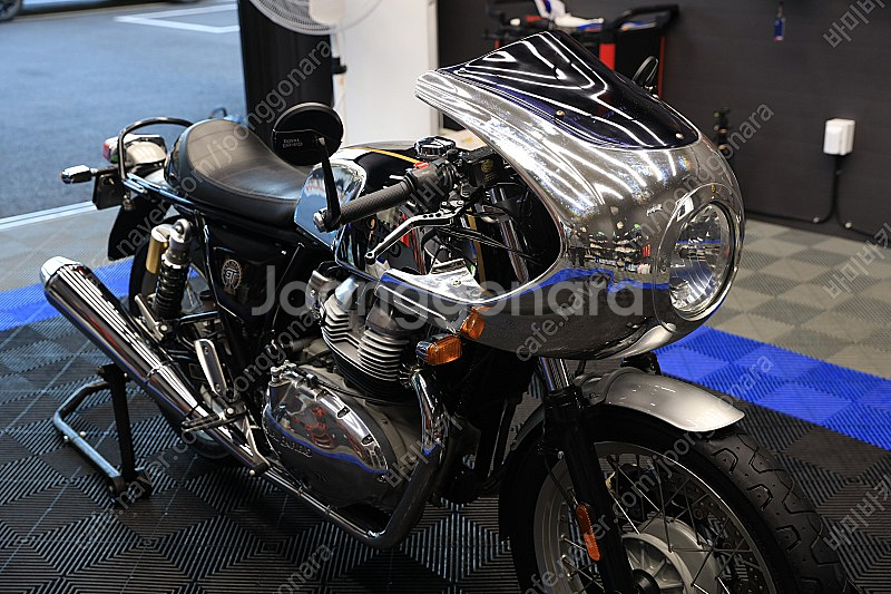 로얄엔필드 컨티넨탈gt650--4