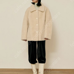 Amomento riversible shearing coat 아모멘토 리버서블 시어링 코트 크림