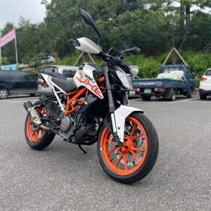 2019년식 KTM 듀크390 판매합니다.