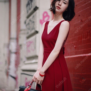 밀크코코아 deep red rose girlish strap dress