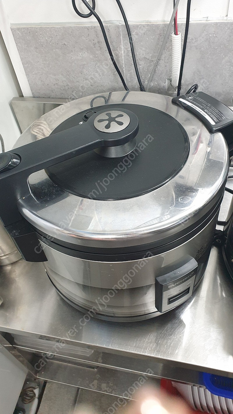 급처. 거의 새거)쿠첸 35인용 팝니다.--1