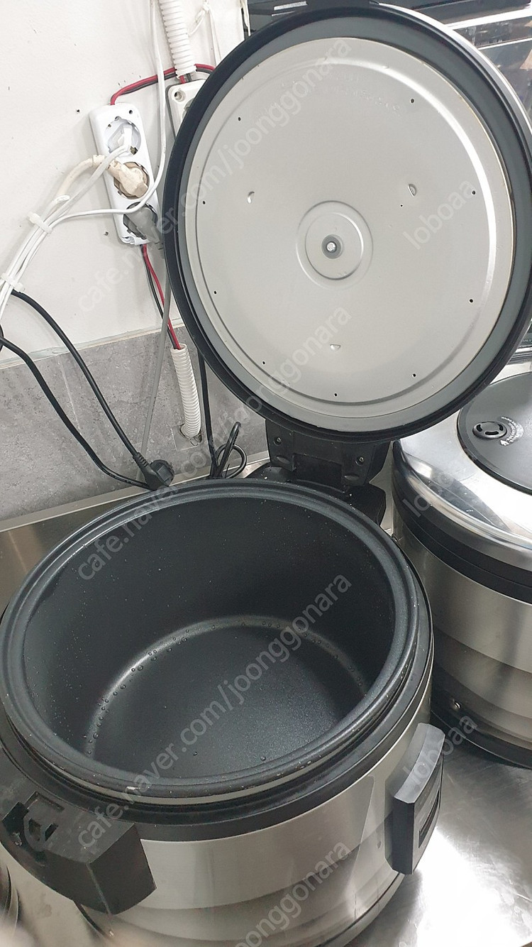 급처. 거의 새거)쿠첸 35인용 팝니다.--2