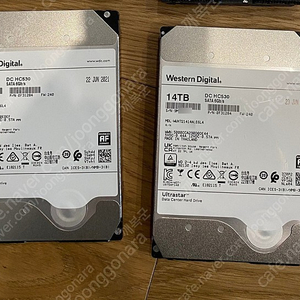 WD Ultrastar DC HC530 WUH721414ALE6L4 14TB - 2개(가격인하 개당 32만원)