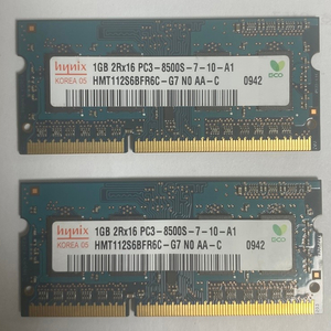 하이닉스 노트북용 DDR3 1GB PC3-8500S 팝니다.