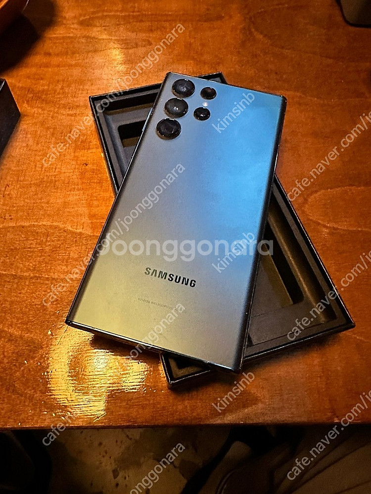 삼성 갤럭시 S22 울트라 SSS급 256G 기스, 스크래치X 새상품급--1