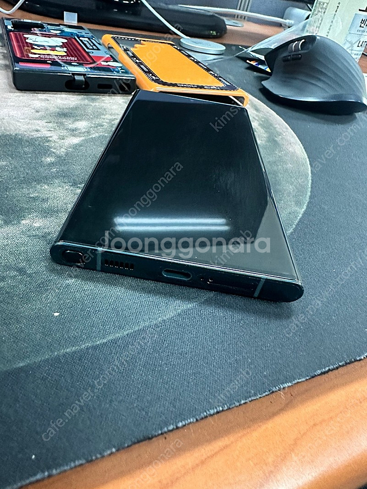 삼성 갤럭시 S22 울트라 SSS급 256G 기스, 스크래치X 새상품급--4