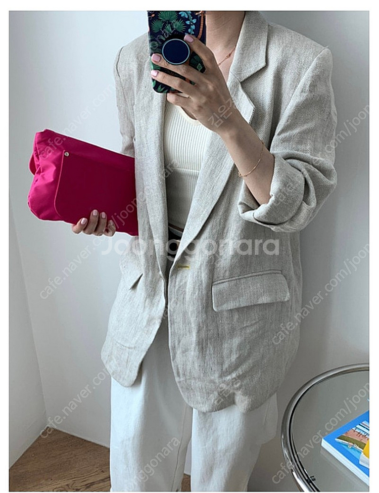 봉긋 프라다재질 클러치--2