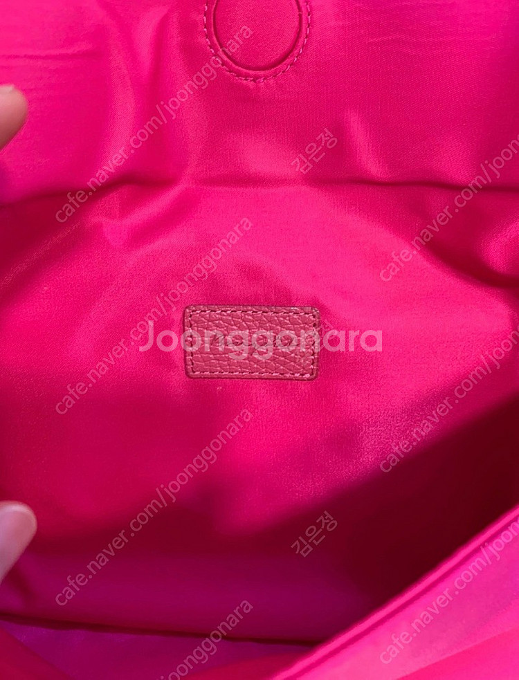 봉긋 프라다재질 클러치--5