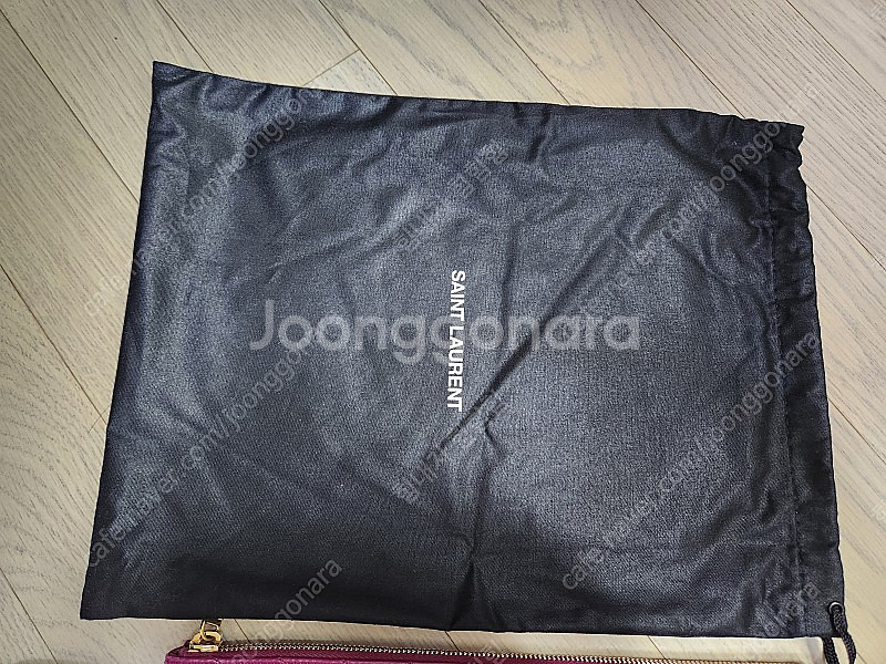 생로랑 클러치 뉴미듐 정품..--1