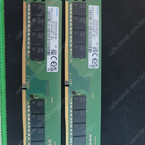 삼성 pc4 ddr4 3200aa 램 두개 팝니다