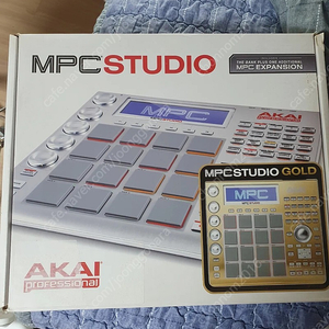 Akai MPC Studio Gold Limited Edition 팝니다