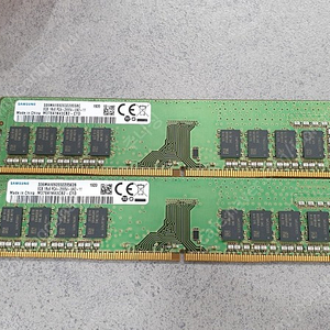 삼성 ddr4 8gb 램 두개 팔아요 (택포)