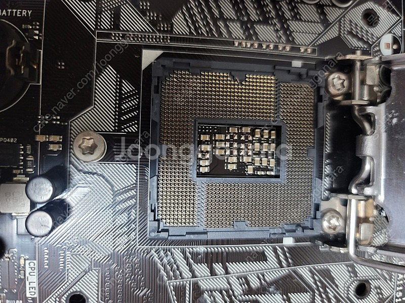 망가진 메인보드 4개 + 망가진 cpu 팝니다.--5