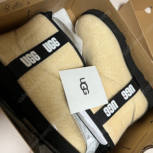 (정품) 어그 ugg 클리어 미니 빅키즈 6(240-245) 새상품