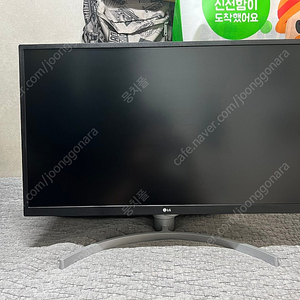 LG 27UL550 27인치 4K UHD 모니터