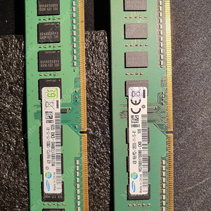 삼성 PC-12800U DDR3 4G 램 2개.