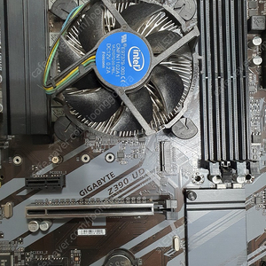 기가바이트 z390 ud 메인보드