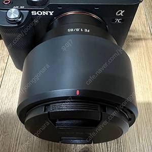 소니 f1.8 85mm 렌즈만 팝니다.