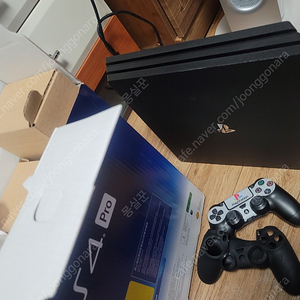 PS4 PRO 7117B + SSD 500gb 팝니다.