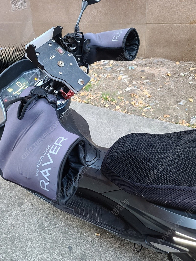 pcx123 abs 2021년식입니다--2