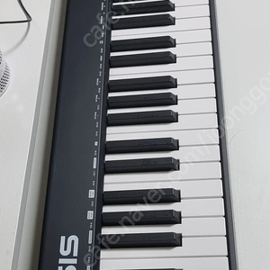 Alesis Q88 마스터 키보드 팝니다. (패달포함)