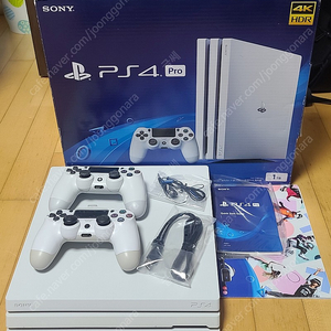 PS4 프로 7218B 1TB 박스 풀셋 판매합니다.