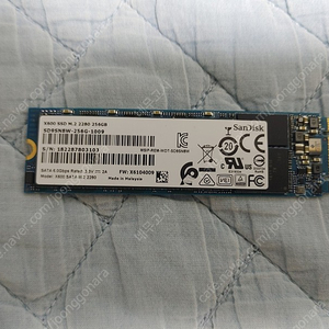 샌디스크 m.2 sata 256gb ssd 팝니다.