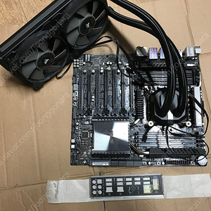 ASUS X99 E WS + i7 6850K + Cooler