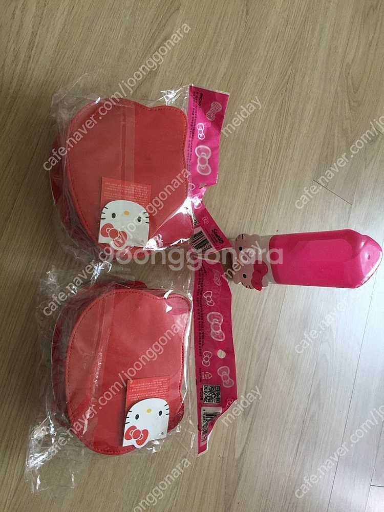 (미사용) 헬로키티 파우치 1+1+칫솔통?필통? 판매~--3
