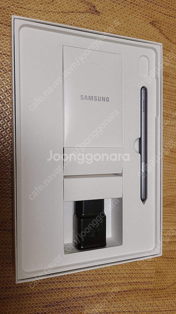 갤럭시 탭S6 256g + 정품 키보드 판매--7