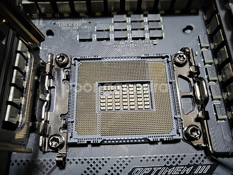 asus z690 apex 22년산 빠르게 판매합니다.--2
