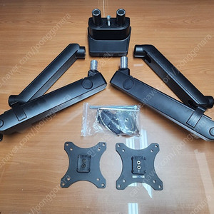 듀얼 모니터암 루나랩 스탠다드 서초 직거래 6만원