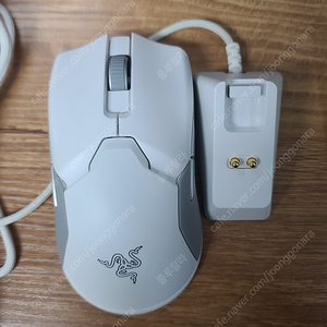 레이저 Viper Ultimate 마우스 + 충전독 세트
