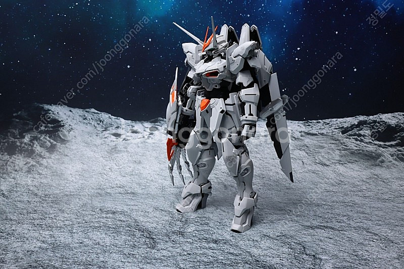MG 테스타먼트 도색작 팝니다--4